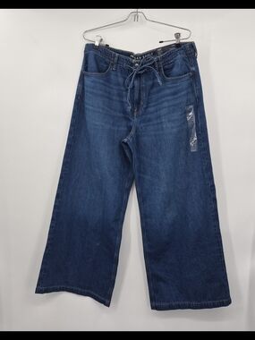 American Eagle Dreamy Drape Strigid Ultra Wide Leg Jeans 12 Regular Low Rise NWT